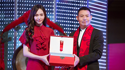 中国美正当红，，，胜天国际A股上市，，，，引领新时代